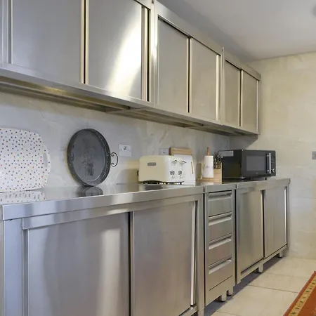 Holly コッカーマス